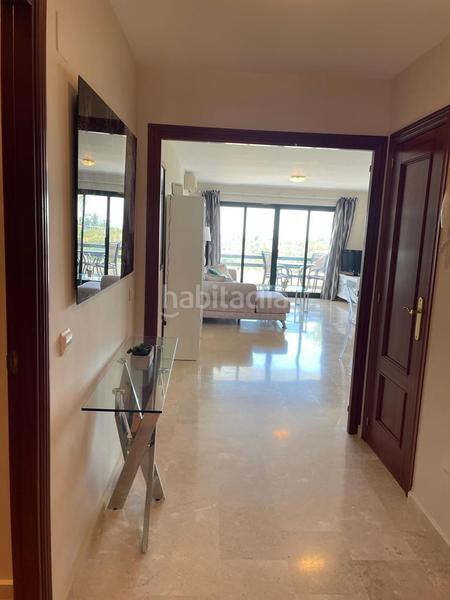 Foto 9125d191-6f7d-4d62-bd10-e31395702386. Lloguer apartament amb aparcament piscina a La Concha - Resina Golf Estepona