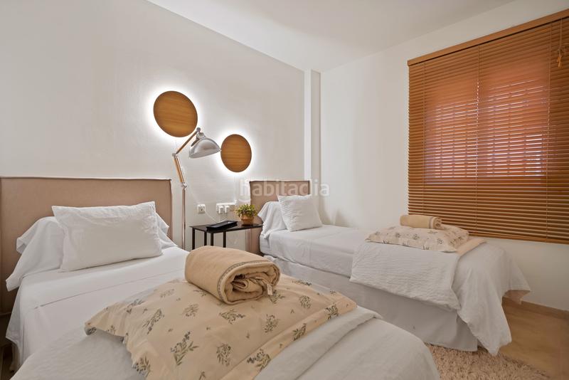 Foto 881fe763-57ff-41b1-aeee-052a9336b853. Lloguer apartament amb aparcament piscina a Santa María Marbella