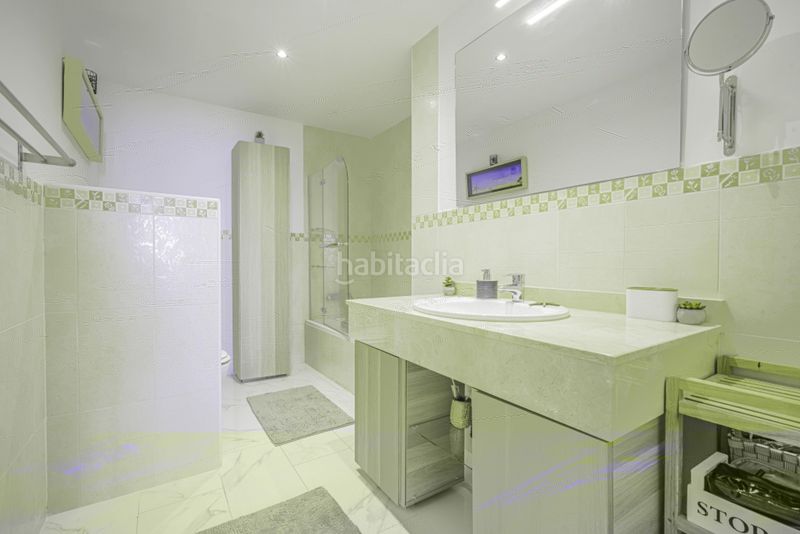 Foto 0027caf7-8f81-438b-9244-4e972614adc9. Apartament amb calefacció aparcament piscina a Calahonda Mijas