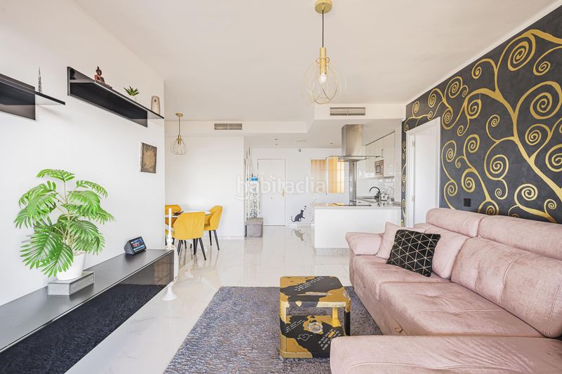 Foto 19017b89-db15-4222-9c4f-74eb708622b8. Apartament amb calefacció aparcament piscina a Calahonda Mijas