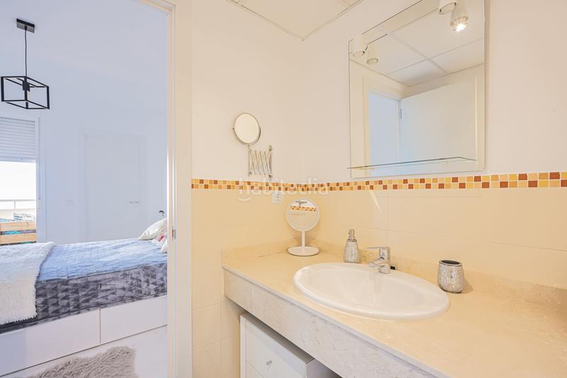 Foto 58b35b34-c01d-4e30-ac51-73d070df215a. Appartement mit heizung parking pool in Calahonda Mijas