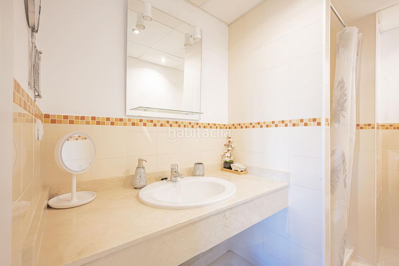 Foto b761f7f2-a83e-4c6e-93cc-227396cfc158. Apartament amb calefacció aparcament piscina a Calahonda Mijas