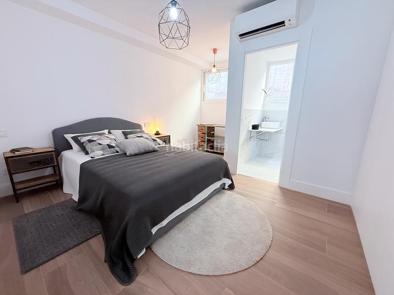 Foto a37d04fe-ce9e-48ee-9eb2-7068f9e5918a. Apartament amb aparcament a Limonar Málaga