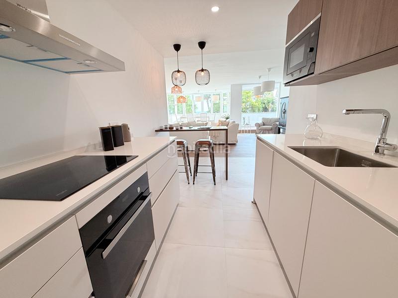 Foto db84bff8-b628-4f92-afc3-295f49ef659d. Apartament amb aparcament a Limonar Málaga