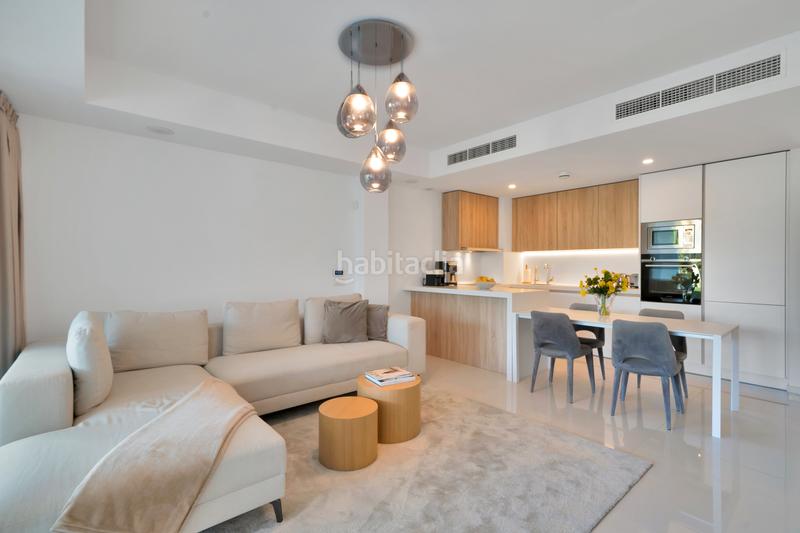 Foto 9e5049bd-1eab-48f3-bbdc-256623166c37. Apartament amb calefacció aparcament piscina a Benatalaya Estepona