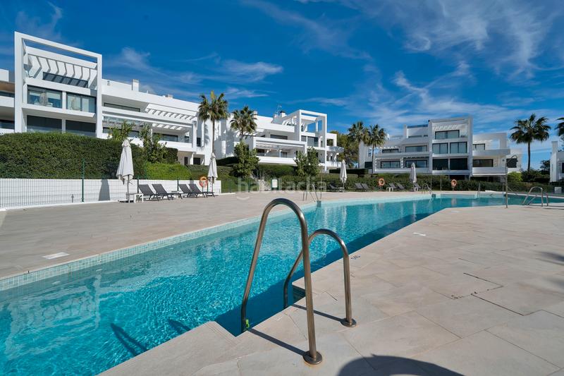 Foto 2221e98e-aeca-4574-88e5-222cd522ea3a. Apartamento en Benatalaya Estepona