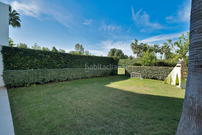 Foto dcf4c078-adae-4c6e-a81b-c45ba8b4d888. Apartamento en Benatalaya Estepona