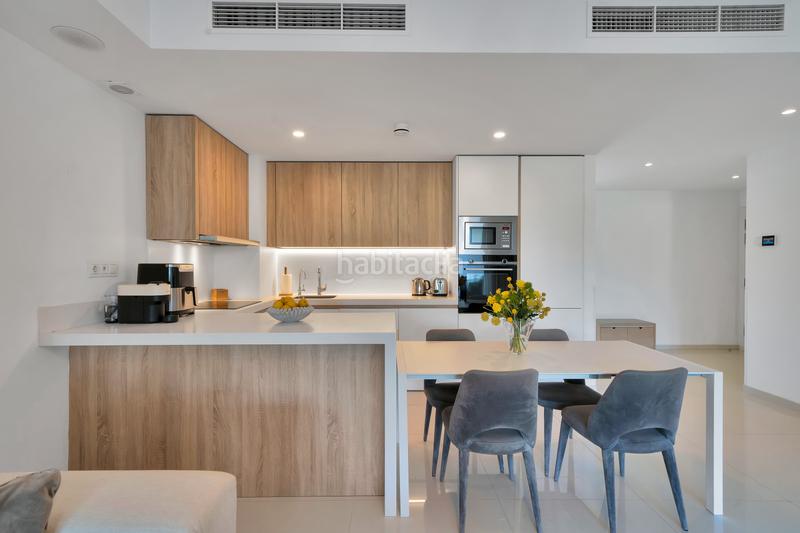 Foto 29c368f5-f616-490e-8923-364a78c57d5c. Appartement mit heizung parking pool in Benatalaya Estepona