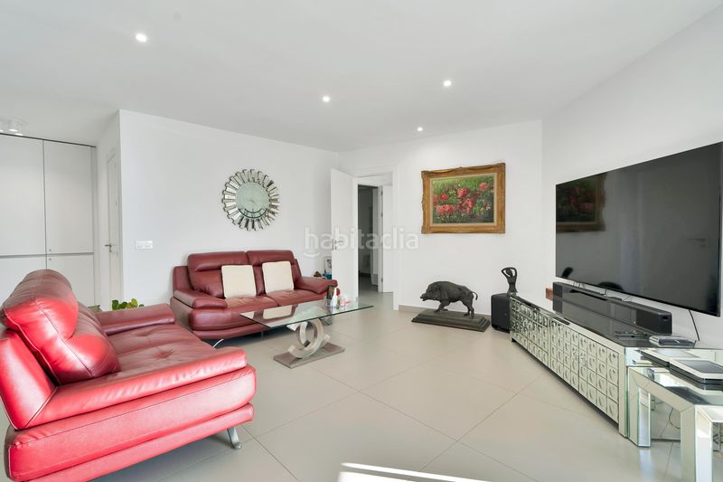 Foto 98d1602b-a3c0-4af3-ab59-e478865f533f. Apartament amb calefacció aparcament piscina a Playa Bajadilla - Puertos Marbella