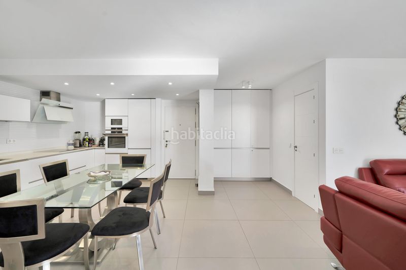 Foto ca03263c-1e15-44a9-b682-12cbf5c40070. Apartament amb calefacció aparcament piscina a Playa Bajadilla - Puertos Marbella