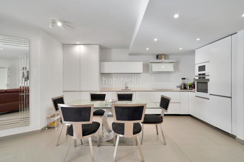 Foto d7e0d8ca-df91-46cc-9cbc-3f259ae1b818. Apartament amb calefacció aparcament piscina a Playa Bajadilla - Puertos Marbella