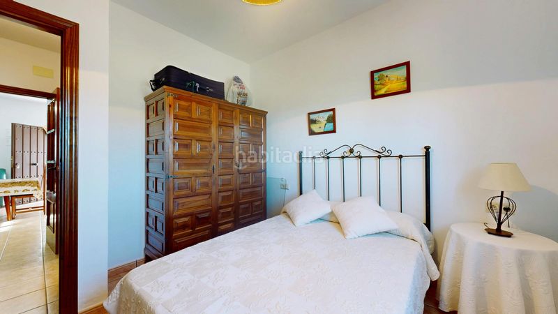 Foto d91e87d5-3b68-4b25-bf4f-b03d1c47ee5a. Finca rústica a Montecorto