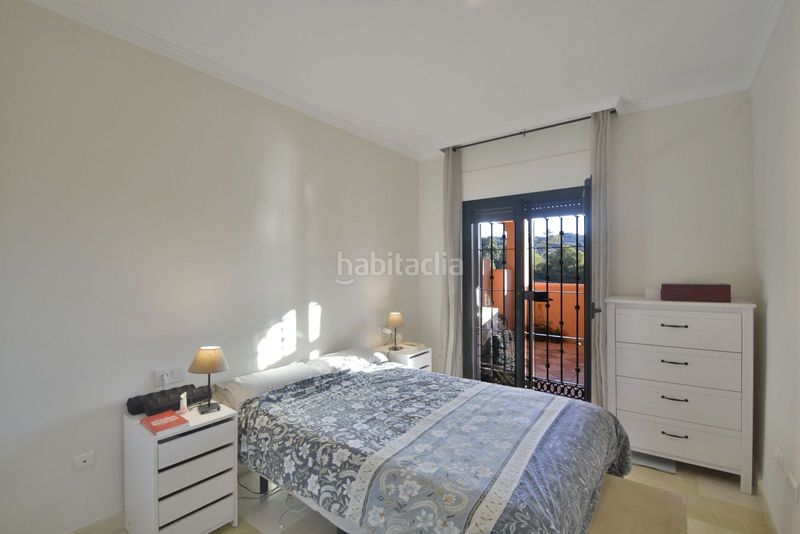 Foto 5f9bed51-7ece-46b4-a480-189299ebf681. Apartament amb aparcament piscina a Santa María Marbella