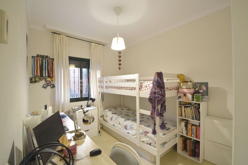 Foto b56c7d10-ee2b-4822-b31f-d23e6baa46c8. Apartament amb calefacció aparcament piscina a Santa María Marbella