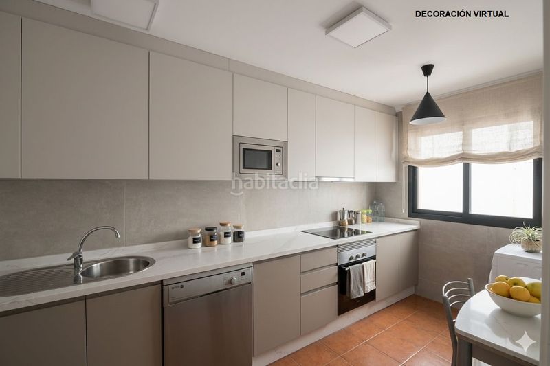 Foto deca32eb-4734-405b-bbac-9b3a3942d748. Apartament amb calefacció aparcament piscina a Santa María Marbella