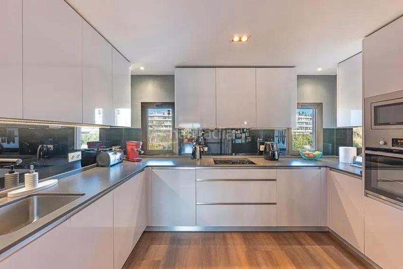 Foto 43824e14-99ae-4ac9-8868-84ed7405a8a9. Appartement avec parking piscine dans Nueva Atalaya Estepona