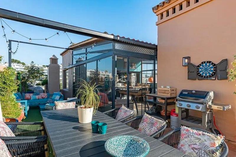 Foto aca33831-ffd7-4245-bfbf-1283e290b257. Apartament amb aparcament piscina a Nueva Atalaya Estepona