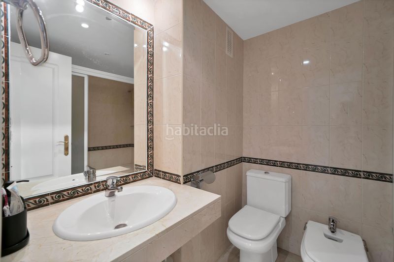 Foto d56b0df4-19e6-4b5b-ace9-8032004d3e3b. Apartament amb aparcament piscina a Nueva Andalucía centro Marbella