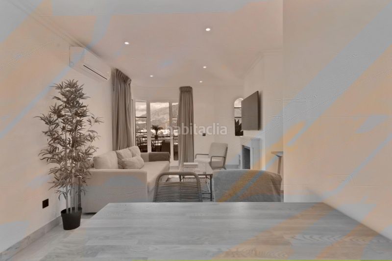 Foto fc582cad-8dfd-4180-b43a-860c7385cfed. Apartament amb aparcament piscina a Nueva Andalucía centro Marbella