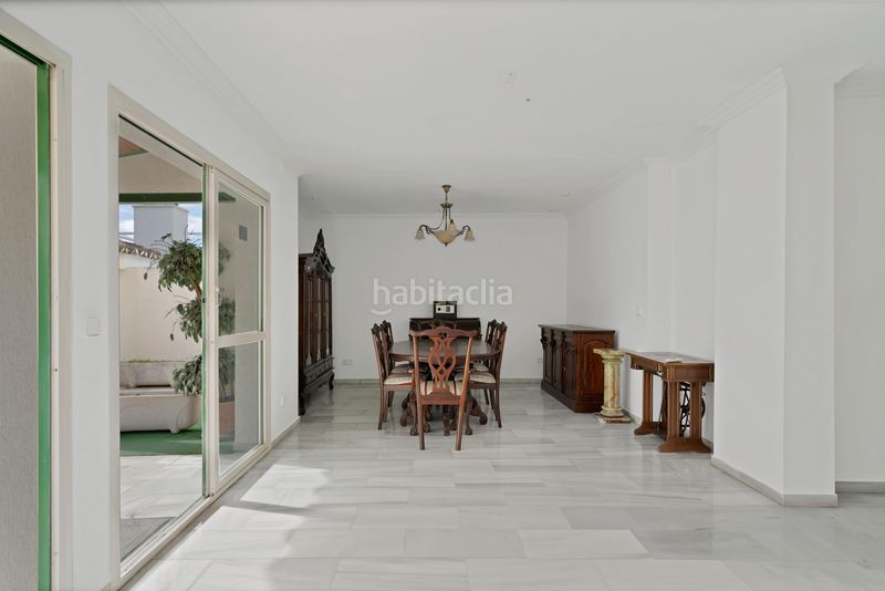 Foto 0772c8e6-3c89-429a-98f3-7a4e7a07ac5a. Àtic amb aparcament a Ricardo Soriano Marbella