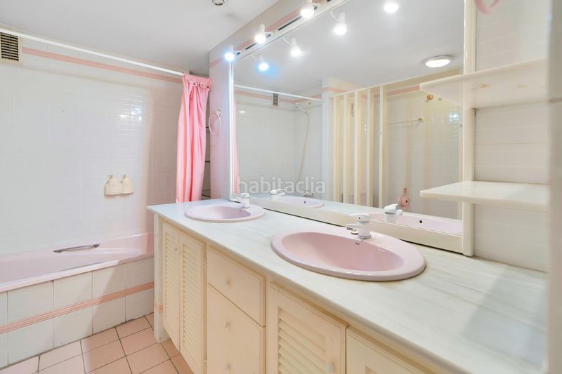 Foto 8c0c34cd-33e8-41a7-98da-1e181fa9c901. Àtic amb aparcament a Ricardo Soriano Marbella