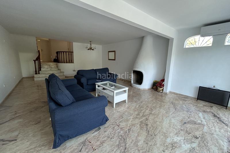 Foto d716fde6-a480-41d4-a10d-d237c29e6517. Location maison jumelée avec chauffage parking piscine dans Benalmádena