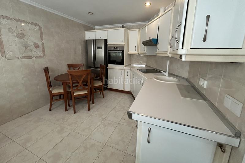 Foto f17f23e4-89e2-4d05-a00f-a36aec506ed0. Rent semi detached house with heating parking pool in Benalmádena