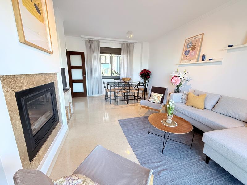 Foto c9b656d4-2813-4a3c-91e0-d2abc145729c. Casa adossada amb aparcament piscina a Torreblanca del Sol Fuengirola