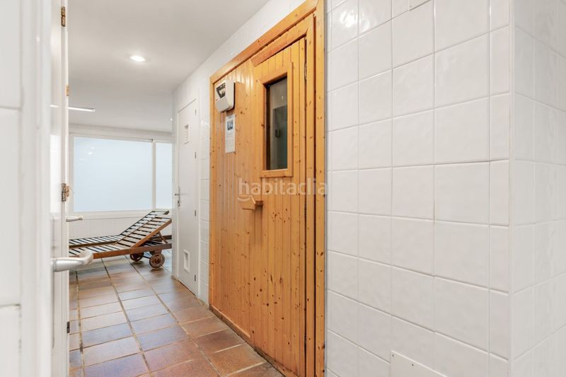 Foto 3d11e9fa-a9be-4346-8c4e-71af81cce387. Apartament amb calefacció aparcament piscina a La Carolina - Guadalpín Marbella