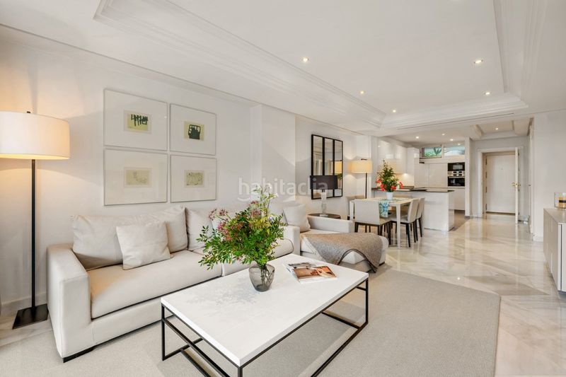 Foto d8535770-e914-4959-80ee-24dce94e666b. Apartament amb calefacció aparcament piscina a La Carolina - Guadalpín Marbella