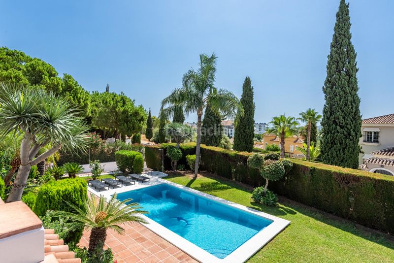 Foto ce1eac54-d61f-4563-acd3-d11c65f71093. Xalet amb aparcament piscina a Mijas golf Mijas