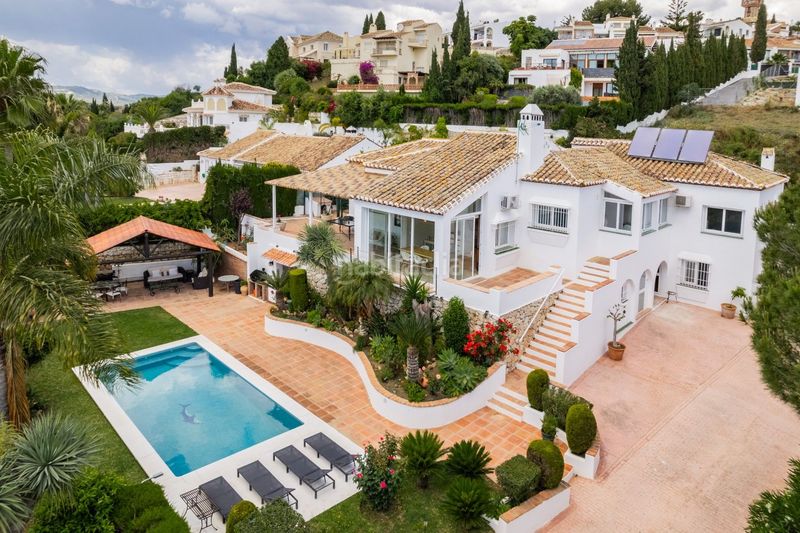 Foto d8043015-2239-413a-ab3c-0529c4c70385. Xalet amb aparcament piscina a Mijas golf Mijas