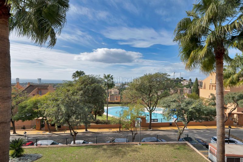 Foto 9d593bd8-ff4b-4594-9755-0fd0fb888a1c. Apartament amb aparcament piscina a Santa María Marbella