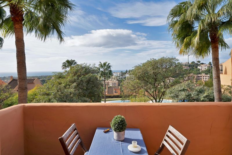 Foto ca4483ea-2554-478d-bb2f-d8845fd2aefd. Apartament amb aparcament piscina a Santa María Marbella