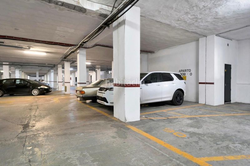 Foto 6ef29710-7853-4d4d-a8e9-065f8c1f6992. Dúplex amb aparcament a Puerto Banús Marbella