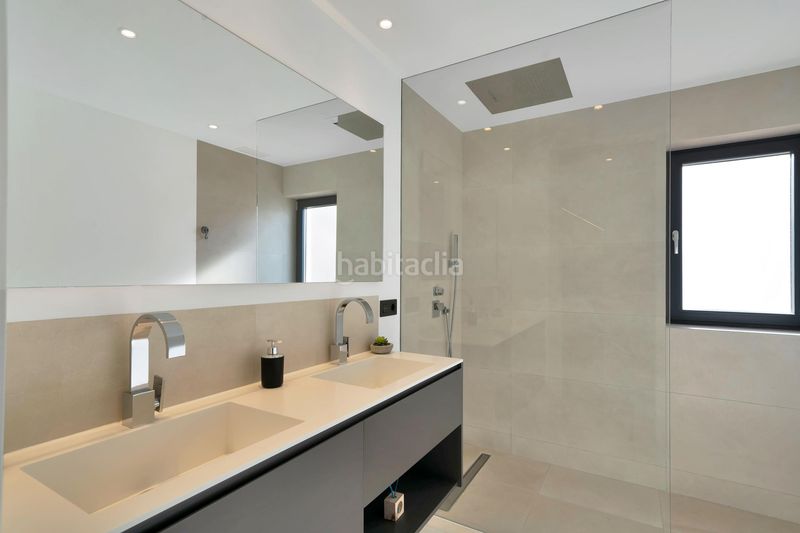 Foto cc424fd3-044e-4d40-beb3-86529ea24690. Dúplex amb aparcament a Puerto Banús Marbella