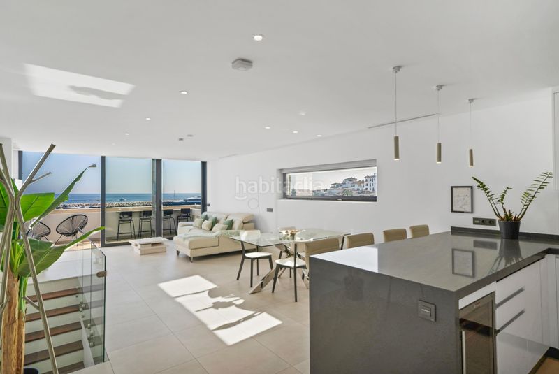 Foto ddcb02f9-b616-41ce-987d-7968e66133a2. Dúplex amb aparcament a Puerto Banús Marbella