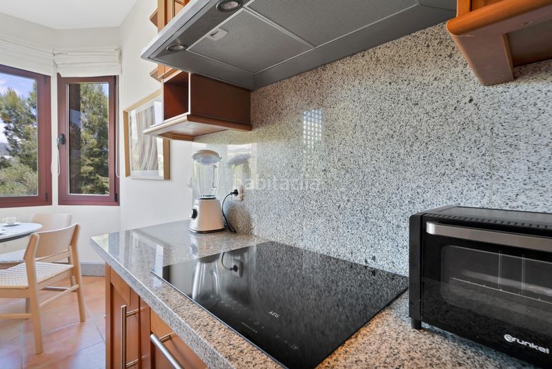 Foto 085b270f-beff-4c2b-8d14-486c4e8670b8. Apartament amb calefacció aparcament piscina a bahía de Marbella Marbella