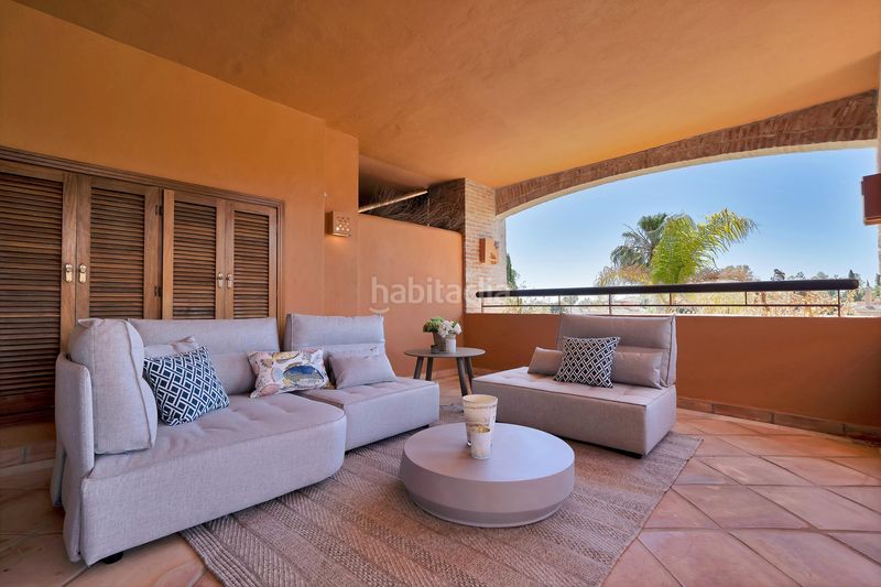 Foto 14c8a4f5-3c6e-4b14-8328-b6c3b0e3e971. Apartament amb calefacció aparcament piscina a bahía de Marbella Marbella