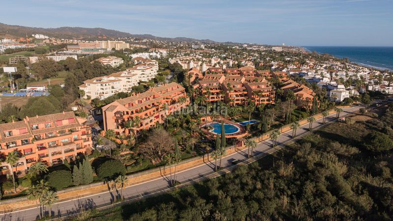 Foto 18a76000-e8f0-4fda-8795-63ec9915d717. Apartament amb calefacció aparcament piscina a bahía de Marbella Marbella