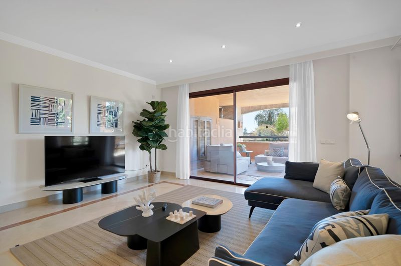 Foto 80dadf6b-a9e9-454f-bf35-ca021fac7088. Apartament amb calefacció aparcament piscina a bahía de Marbella Marbella