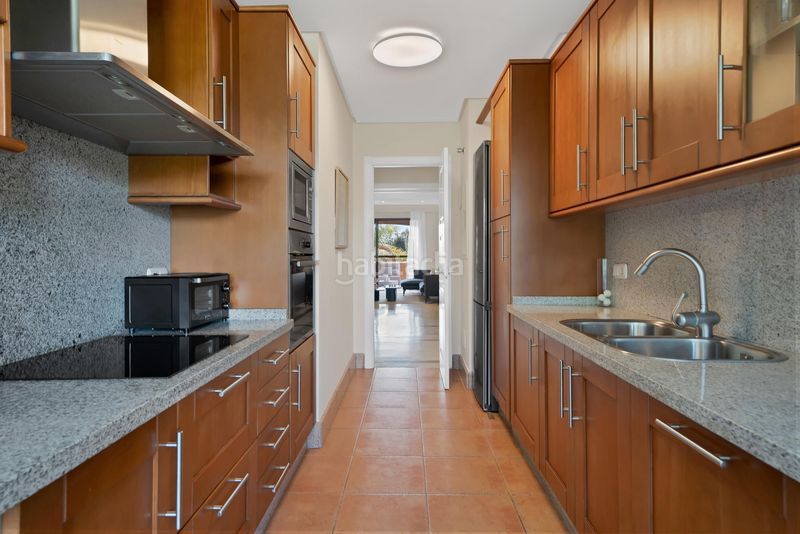 Foto 82bdb2b6-a20b-43da-a723-2b398884d714. Apartament amb calefacció aparcament piscina a bahía de Marbella Marbella