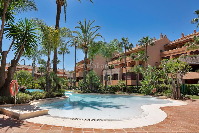 Foto 9a540b7c-88fa-4afc-9d10-75187ca1137c. Apartament amb calefacció aparcament piscina a bahía de Marbella Marbella