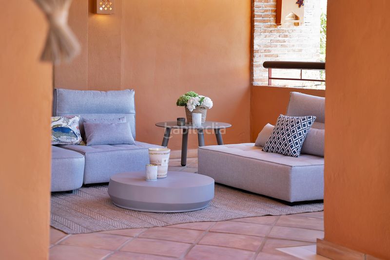Foto b992af5c-a2a0-4dc0-8bbd-7a2df9cb3c82. Apartament amb calefacció aparcament piscina a bahía de Marbella Marbella