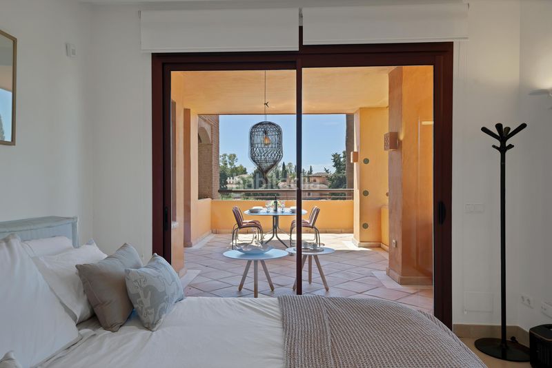 Foto d151b52a-93fc-4808-83ba-112f466fec89. Apartament amb calefacció aparcament piscina a bahía de Marbella Marbella