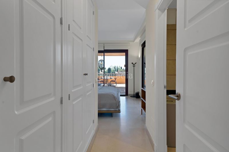 Foto e08877f2-ed6f-4ef4-b117-f52e95d2ae4f. Apartament amb calefacció aparcament piscina a bahía de Marbella Marbella