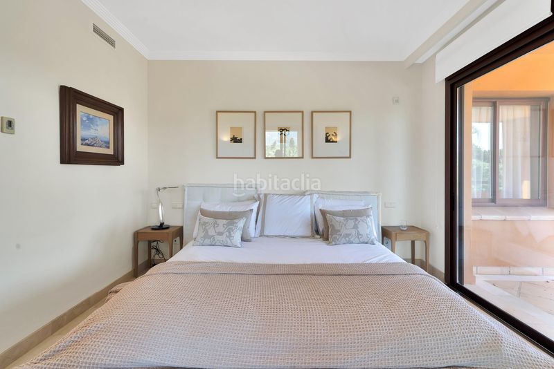 Foto f43012a8-f23f-4ad8-a3ed-236309b89646. Apartament amb calefacció aparcament piscina a bahía de Marbella Marbella