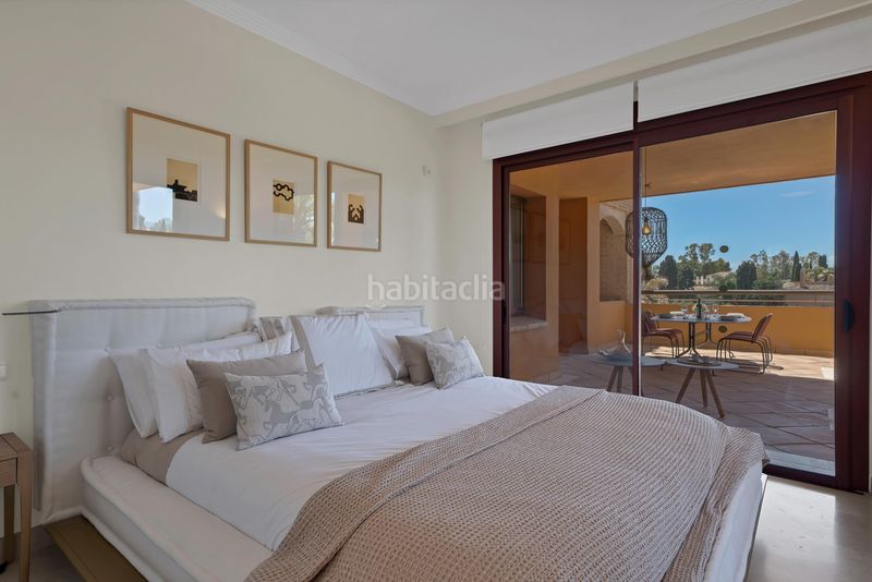 Foto f51931a0-1450-4f0a-b68b-1930f7678d25. Apartament amb calefacció aparcament piscina a bahía de Marbella Marbella