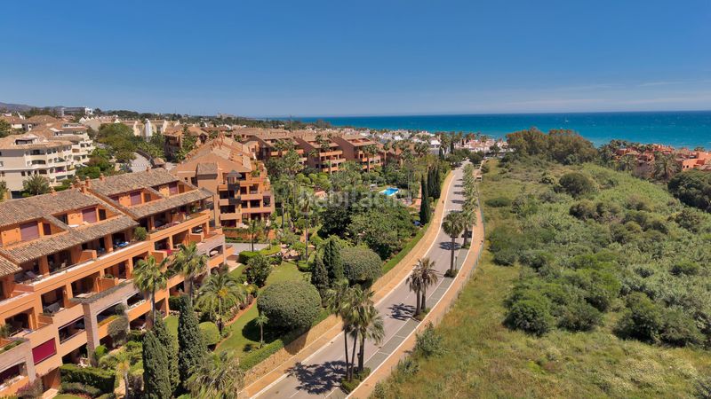 Foto f97ea64a-fb26-4bf6-ae24-8d30b1c115f4. Apartament amb calefacció aparcament piscina a bahía de Marbella Marbella