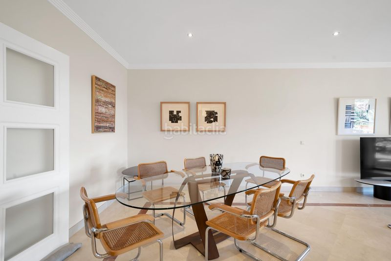 Foto fdad3d4b-a77d-49b0-9792-29c536e2c12e. Apartament amb calefacció aparcament piscina a bahía de Marbella Marbella